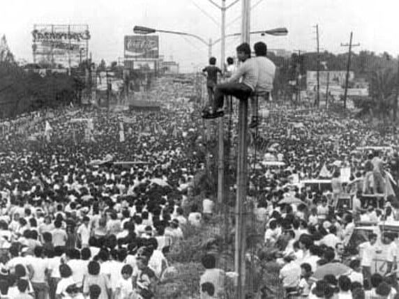 EDSA Revolution by Joey de Vera