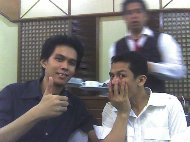 Ang kwelang-kwelang sina Chris at Lad