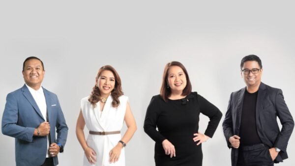 Converge Head of Consumer and SME business unit John Paul Aguilar, Corporate Sustainability Officer, Corporate Compliance Officer, and Data Protection Officer Laurice Esteban-Tuason, Deputy Chief Finance Officer and Chief Risk Officer Christine Christine Renee Blabagno, and Chief Operations Officer Benjamin Azada